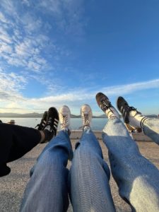 Le truc génial avec la réflexologie : c’est que le Réflexologue DÉTEND !
La séance donne un coup de pouce au corps pour lâcher prise.
Notamment grâce au toucher des 2 700 points réflexes présents sur chaque pied, essayez.
Cette technique magique propose au corps un fonctionnement différent (laissant TOUJOURS libre l’organisme d’adhérer ou non) afin d’optimiser son fonctionnement.

Laissez-vous convaincre, prenez rendez-vous, détendez-vous.
A offrir ou vous offrir

☎️06 01 95 91 52

-   

#virginiedelolmeforest #olespieds #reflexologieplantaire #montpellier #reflexologieplantairemontpellier #castelnaulelez #reflexologieplantairecastelnaulelez #pieds #massage #therapiebreve #emotion #naturel #manuel #soin #homeostasie #detente #lacherprise  #boncadeau  @montpellier @castelnaulelez @olespieds @leguepard.fr 